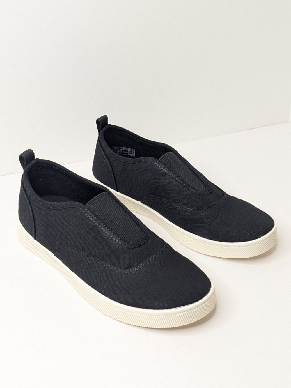 Vionic Cobalt Casual Slip-On Shoes Black Canvas Women's 8.5